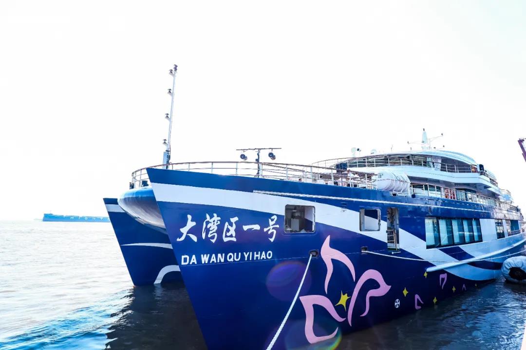 GVS用光打造“海上的移動豪華城堡”，